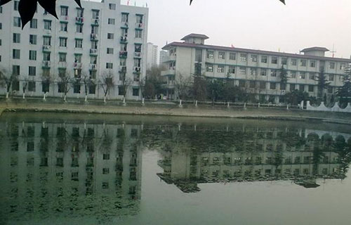 成都市庄园机电职业技术学校